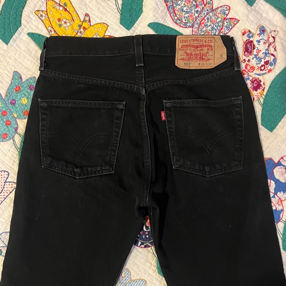 Black Levi’s 501 vintage